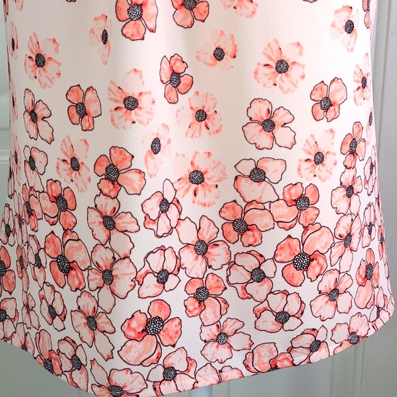 Elle Pleated Blouse - Picture 4 of 11